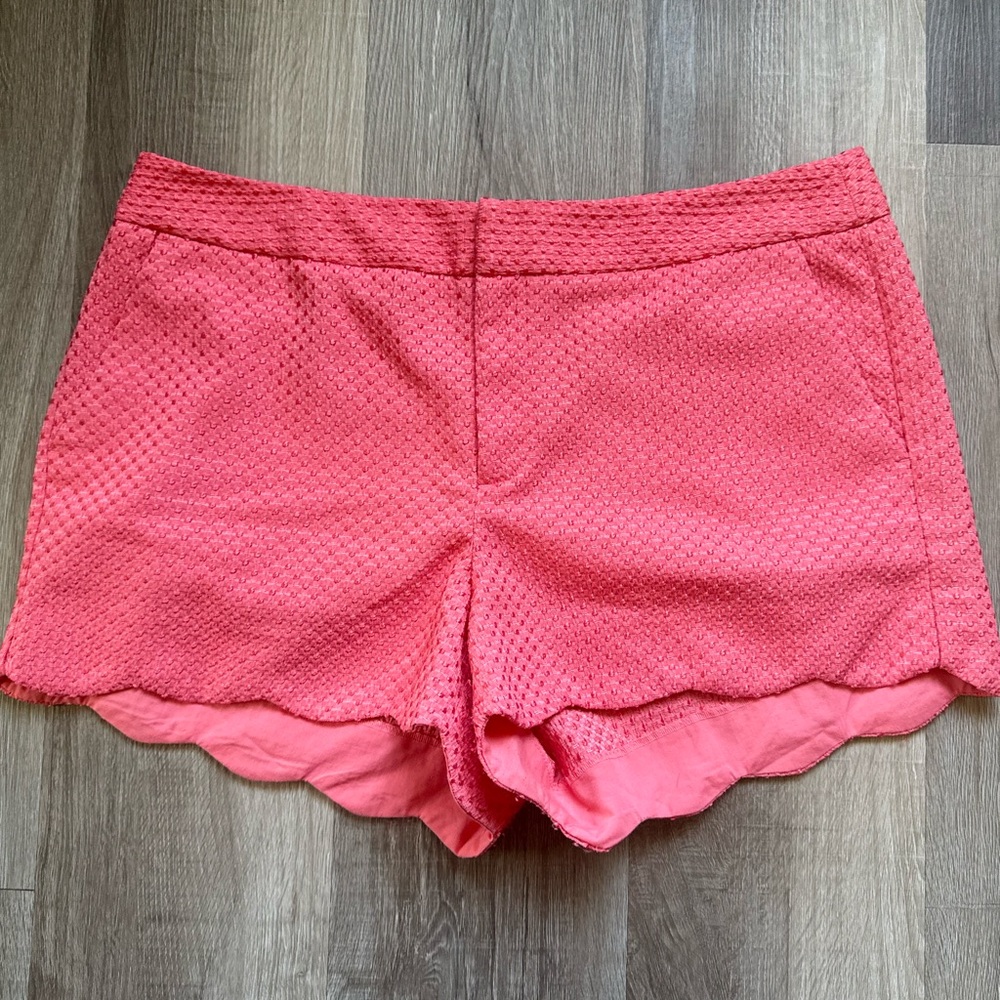 Elle Women’s Coral Scalloped Hem Shorts